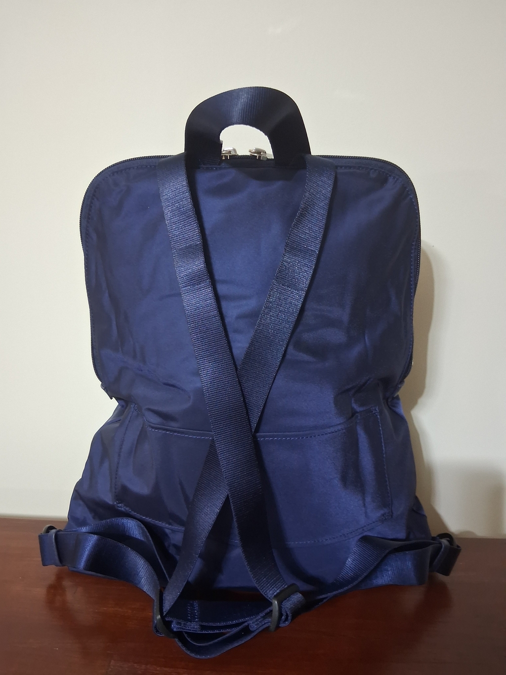 Tumi Just In Case Navy Blue Nylon Backpack with Detachable Pouch - Picture 4 of 8